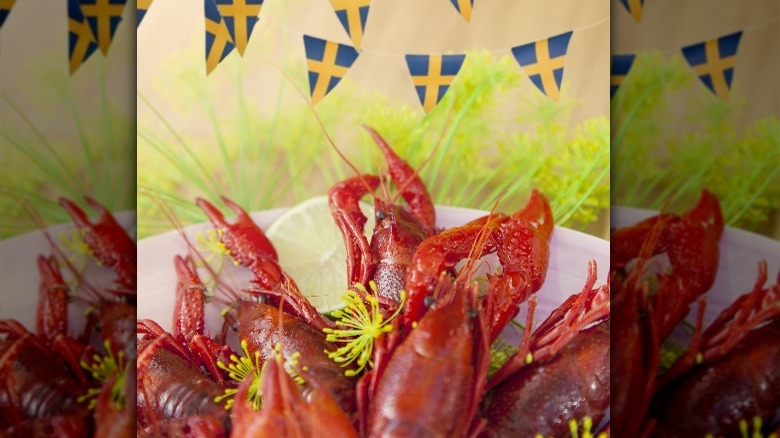 Crayfish under Swedish flags