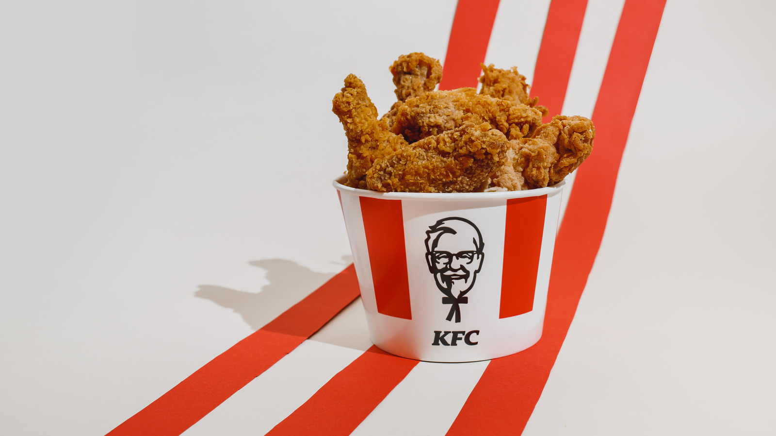 Как нарисовать крылышки kfc