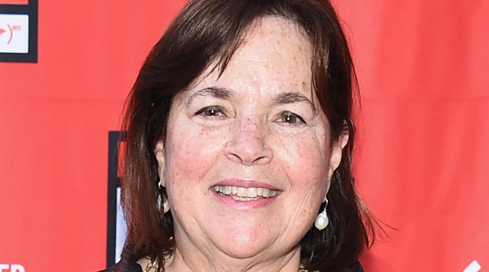 Ina Garten's Trick For Knowing When Your Chicken Is Fully Cooked