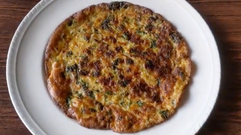 masala omelet on plate