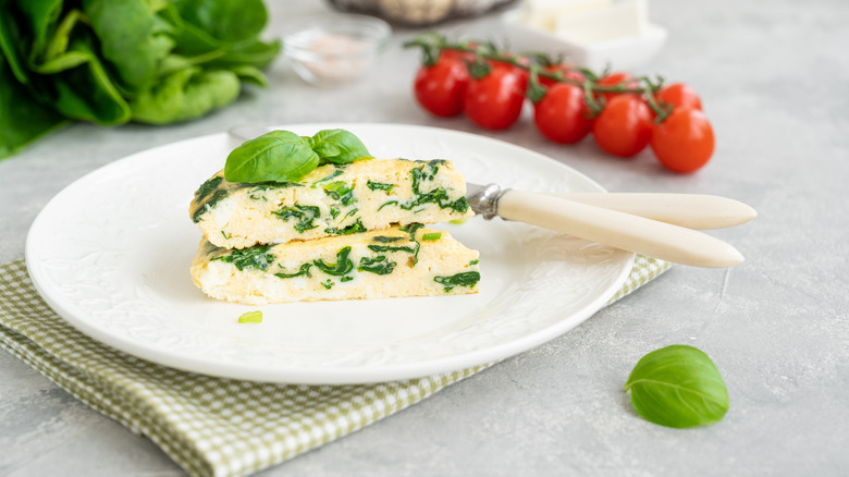 Scrambled eggs with spinach