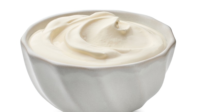 bowl of sour cream