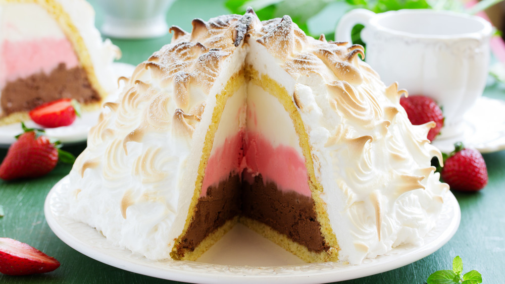 Baked Alaska dessert