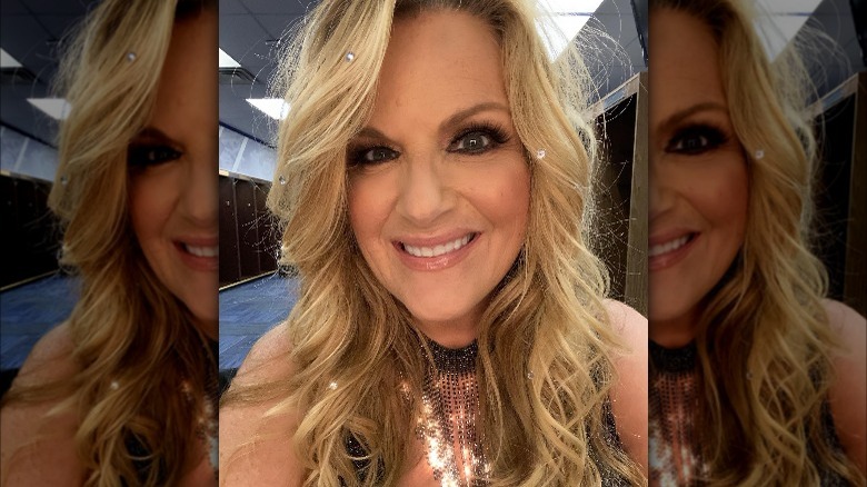 Trisha Yearwood with bedazzled hair