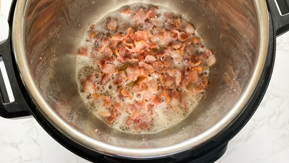 bacon cooking in Instant Pot