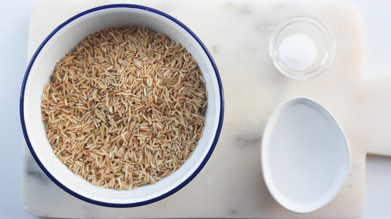 ingredients for brown rice on counter