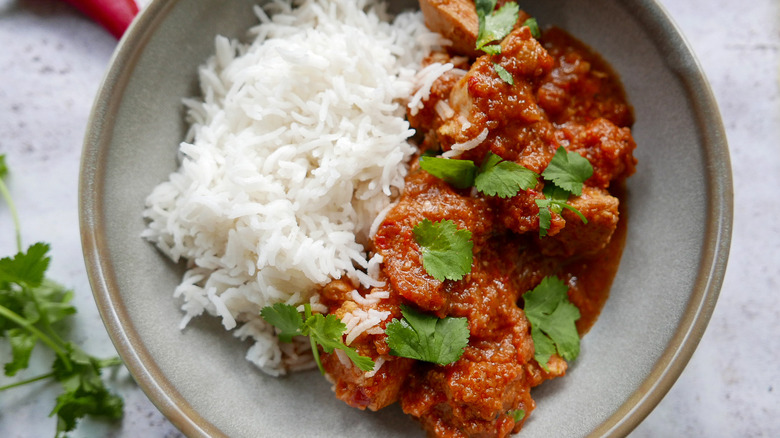 chicken madras with rice 