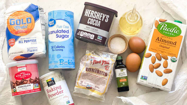 chocolate cake ingredients