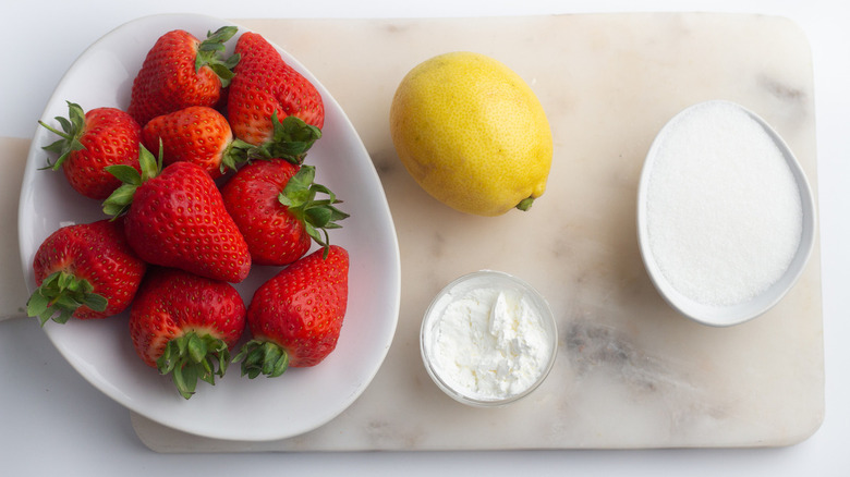 strawberry jam ingredients