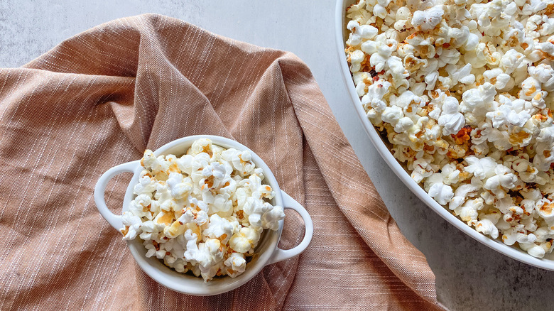 Single serving of popcorn in small dish