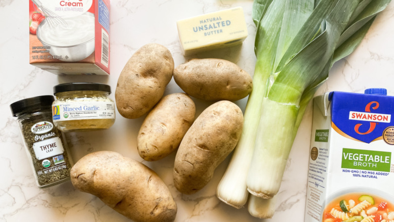 The ingredients for Instant Pot Potato Leek Soup