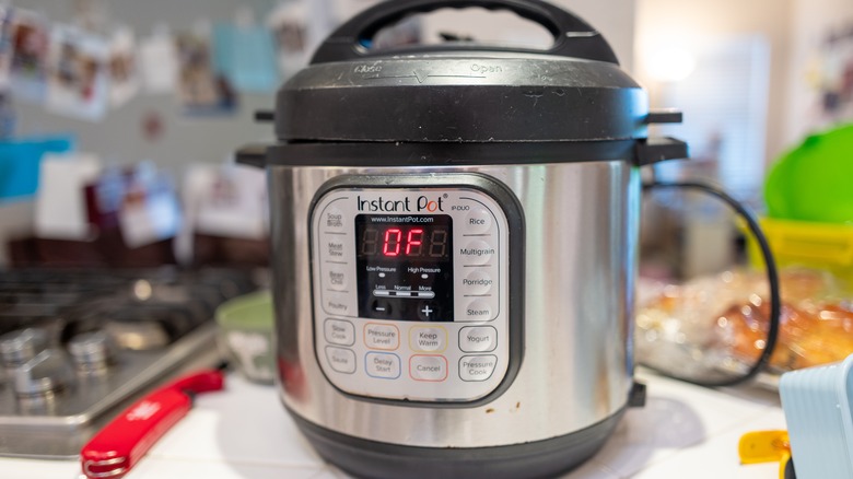 instant pot on counter 