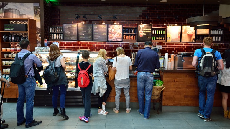 foot traffic at Starbucks