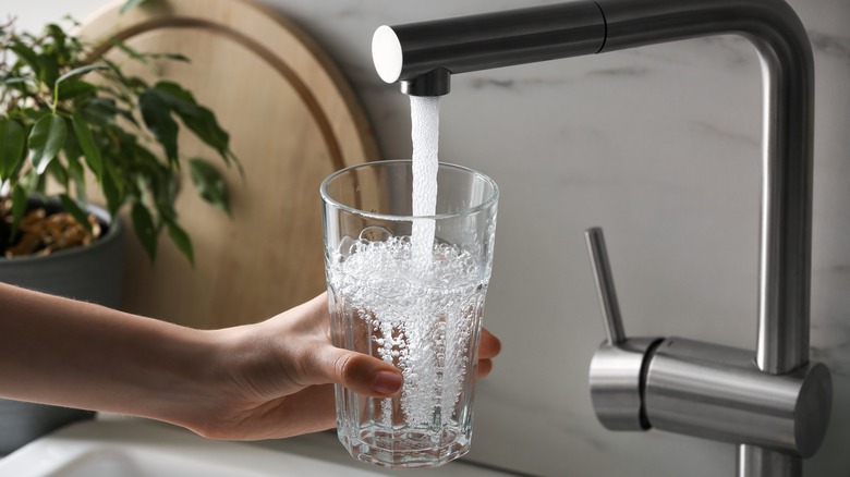 faucet pouring water