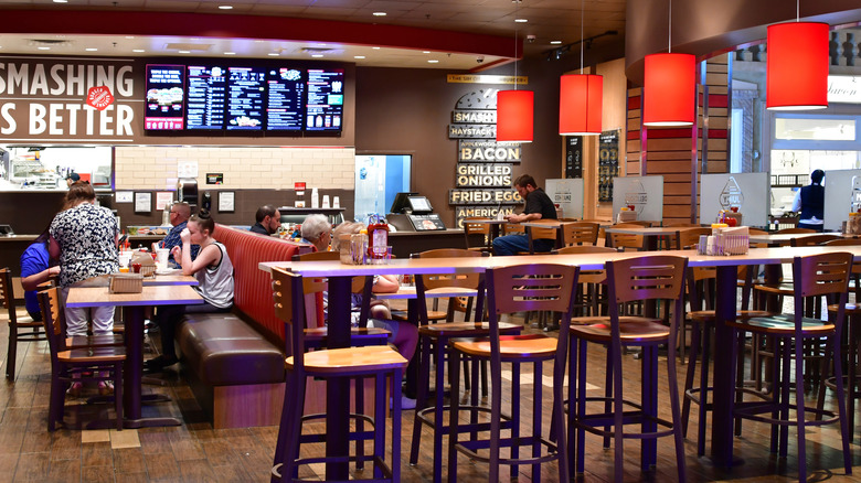 Smashburger interior