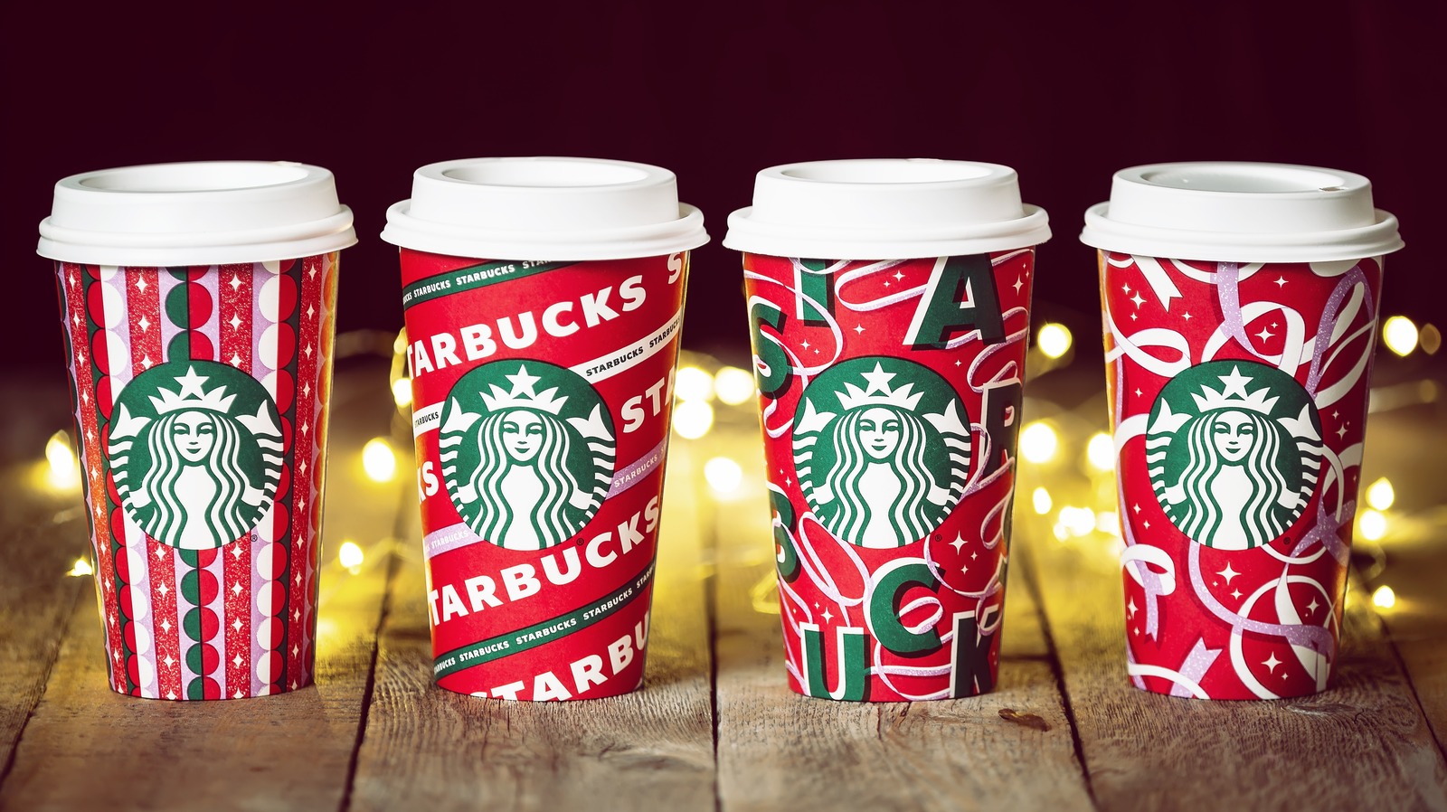 Is Starbucks Open On Christmas 2021?