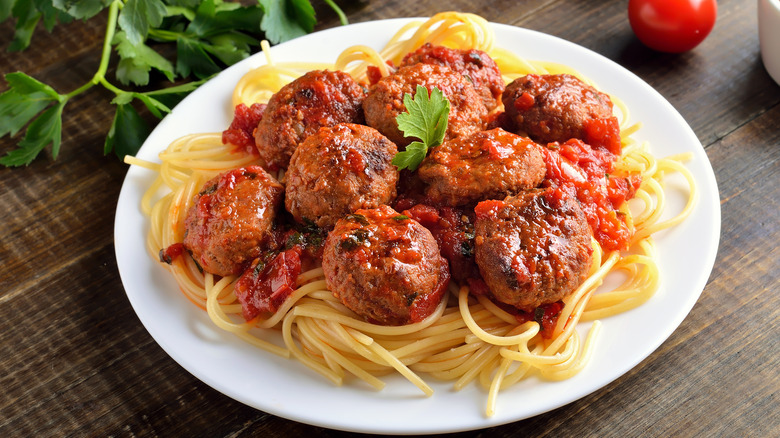 spaghetti with meatballs