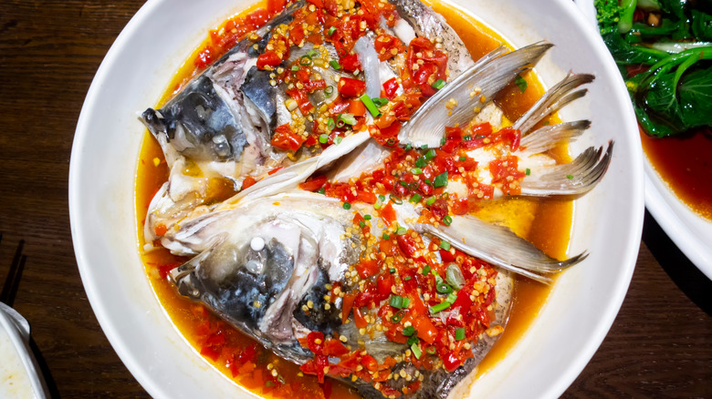 Hunan fish head dish