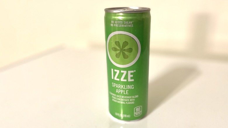 apple izze fizzy drink