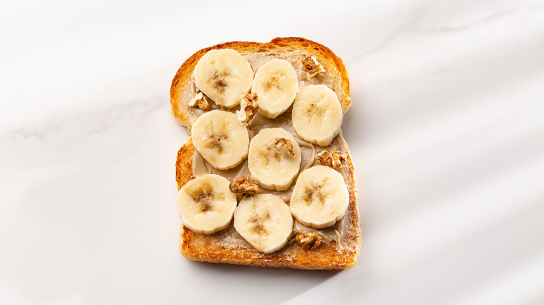 Banana and peanut butter toast