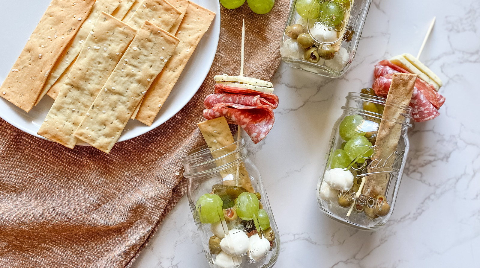 Jarcuterie' Gives You Your Own Personal Charcuterie Board for Easy