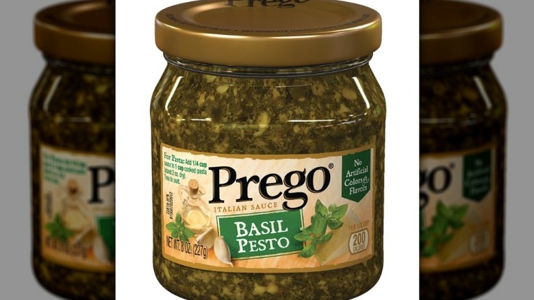 Prego basil pesto