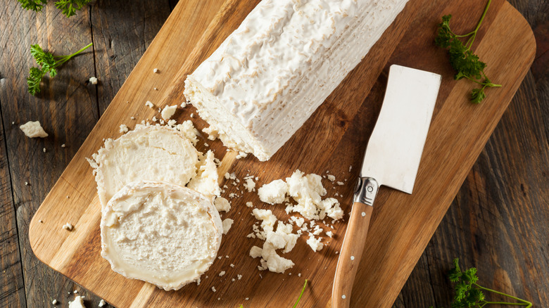 sliced goat cheese log