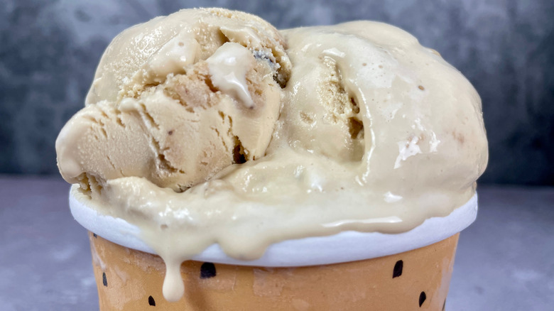 Jeni's Lonely Ghost Double Dough Ice Cream pint