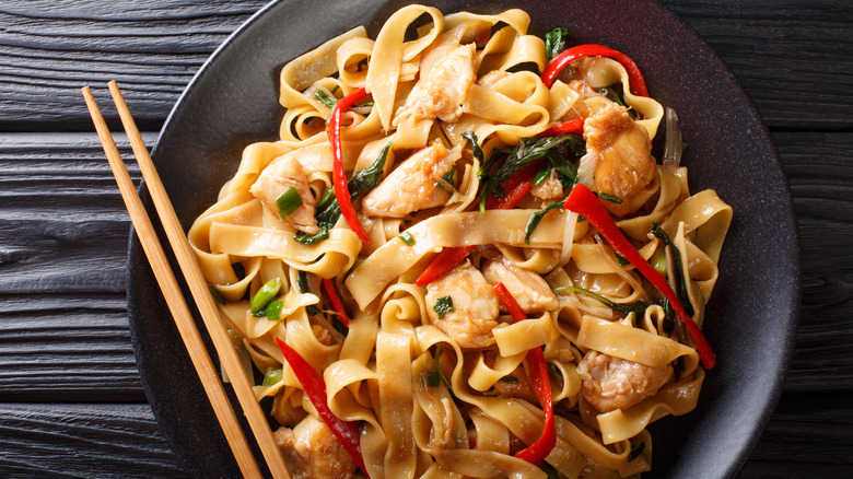 Drunken noodles on plate