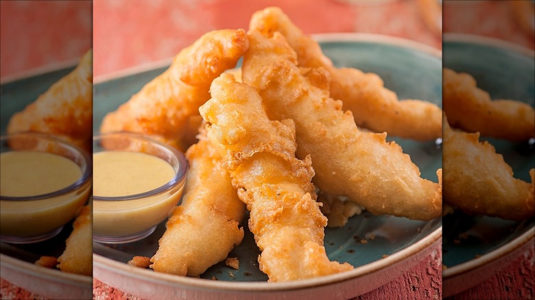 tempura battered chicken tenders and dipping sauce