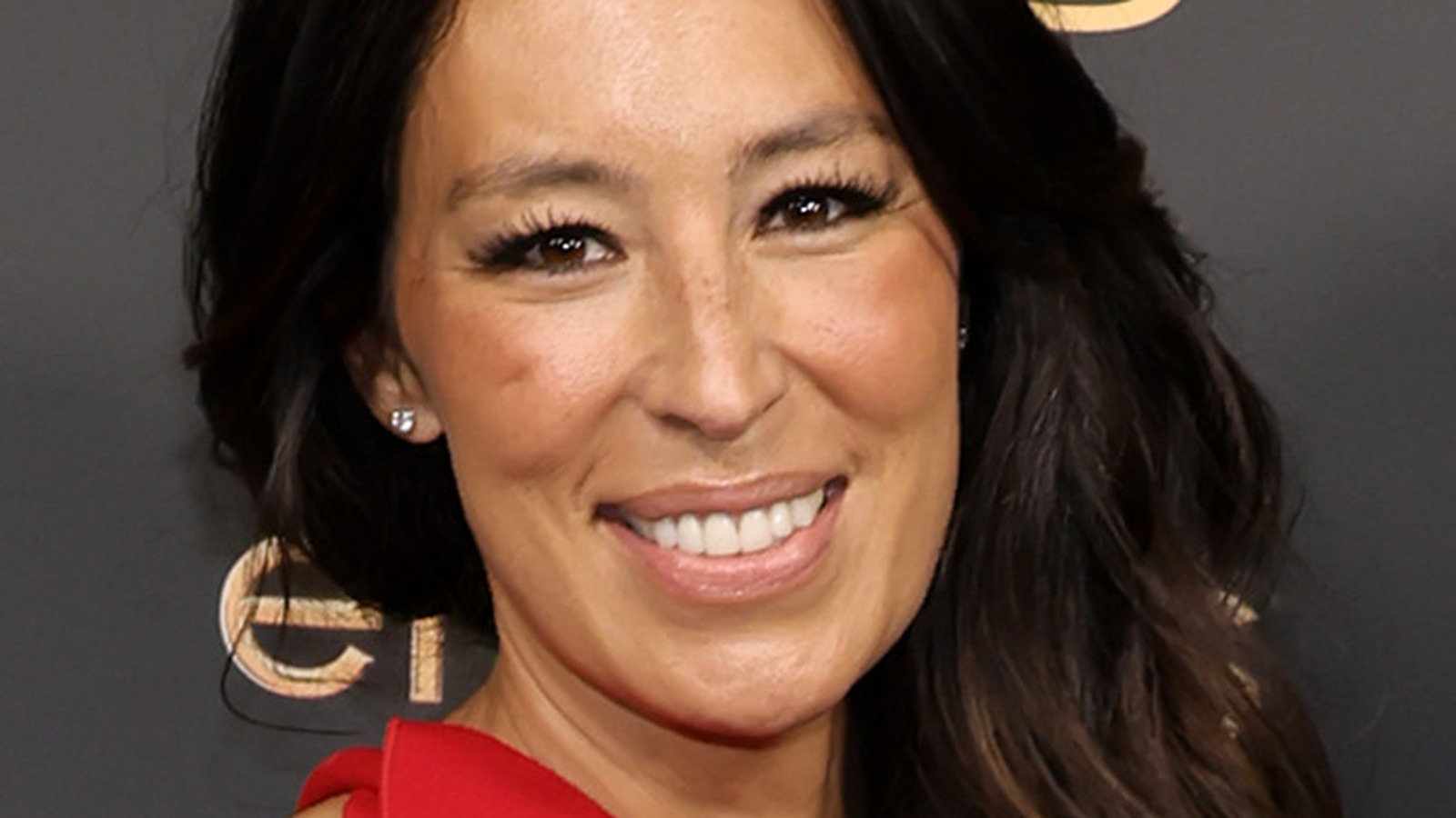 Joanna Gaines' Simple Method For De-Stemming Strawberries