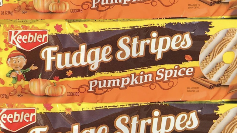 Keebler's Pumpkin Spice Fudge Stripe cookies 