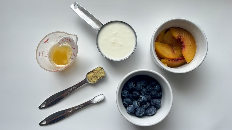 kefir blueberry peach smoothie ingredients