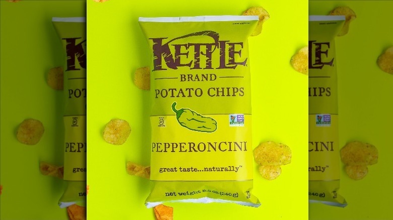 Pepperoncini kettle chips