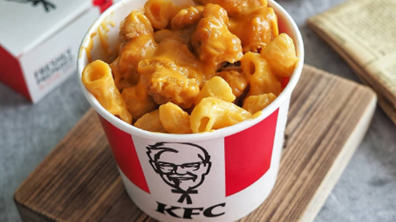 KFC's mac n cheese bowls 