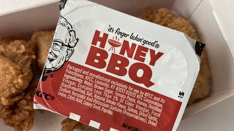 honey BBQ sauce with nuggets