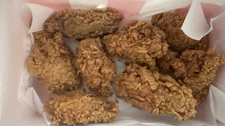 box of KFC wings