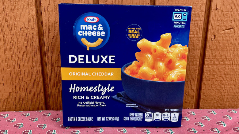 Deluxe Original Cheddar box