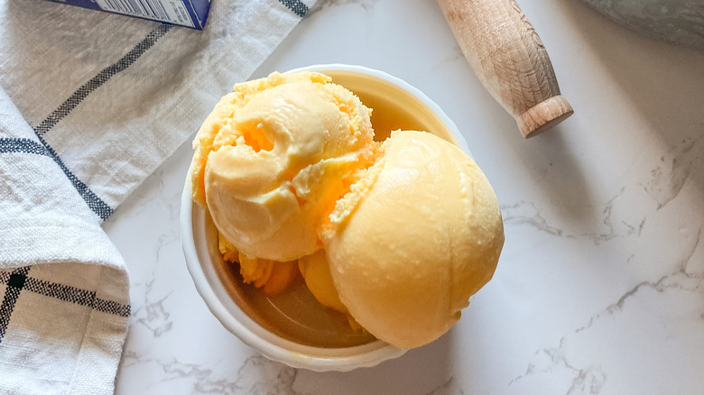 Scoops of mac and cheese ice cream