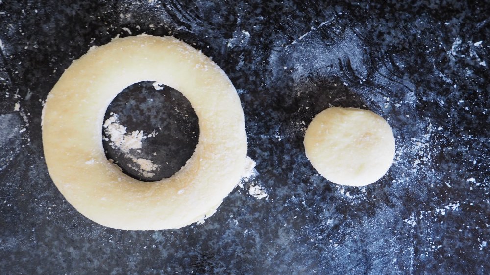 donut cutter for Krispy Kreme glazed donuts copycat recipe