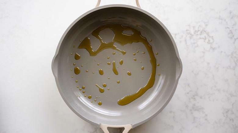 oil in frying pan