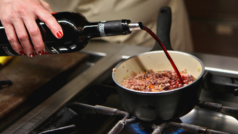 adding wine to bolognese