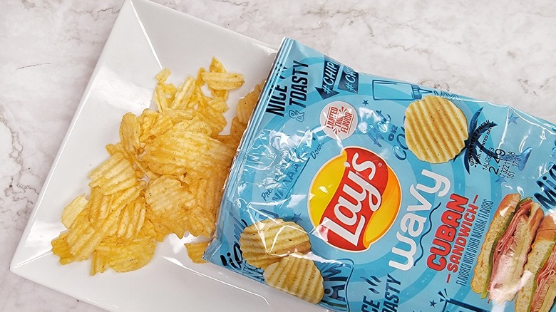 lay's wavy cuban sandwich chips