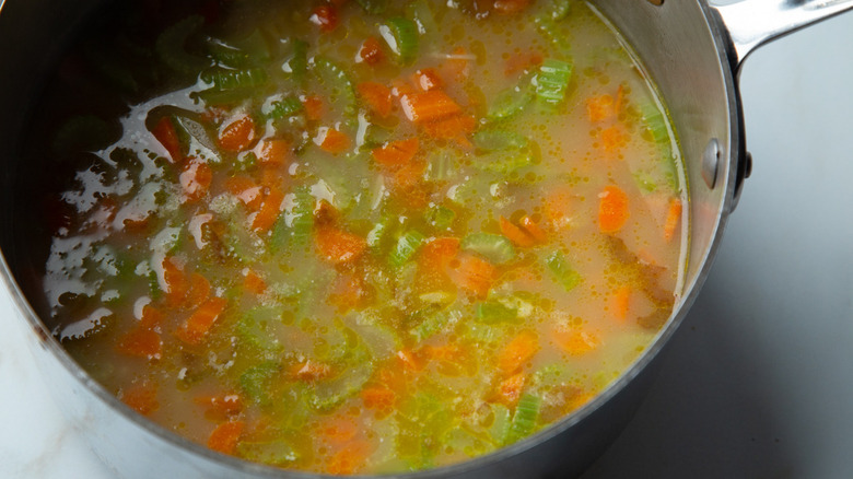 chicken broth with vegetables