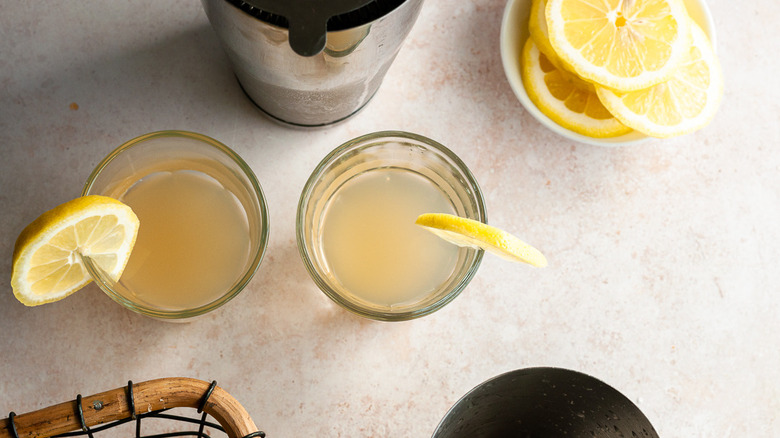 lemon drop shot in glasses 