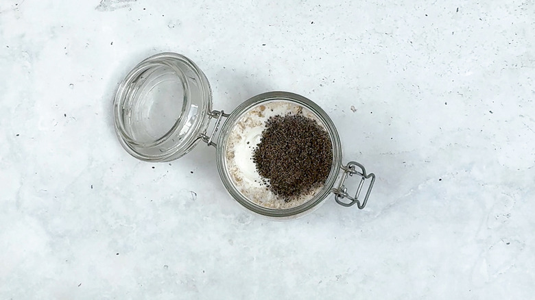 oats and chia seeds in jar