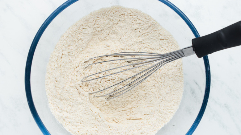 flour in a bowl 