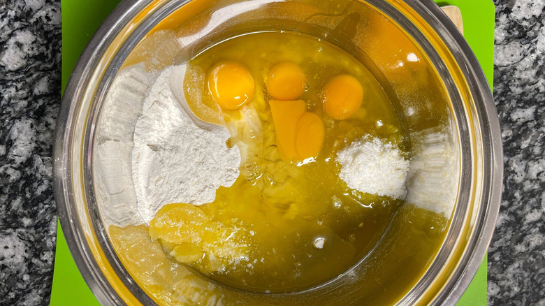 Eggs and flour in bowl