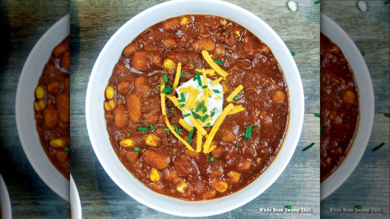 White bean swamp chili