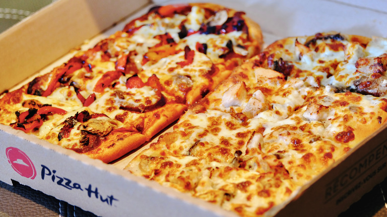 pizza hut flatbread in box